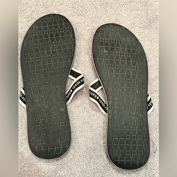 Kate Spade Black and White Flip Flops - Picture 2 of 4